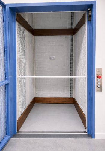 fabricacao-elevador-de-carga-1